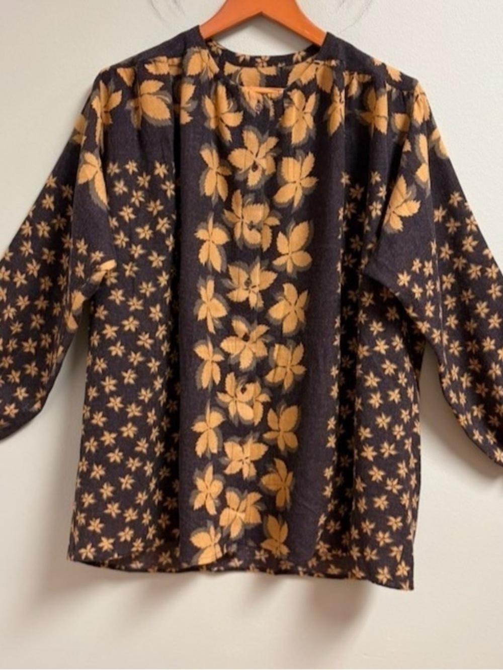 Floral Knit Pullover Sweater in Black and Mustard